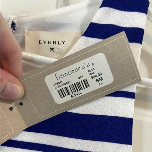 NWT Everly Francesca's Striped Navy Blue and White Sleeveless Dress - Size Small - Picture 5 of 12